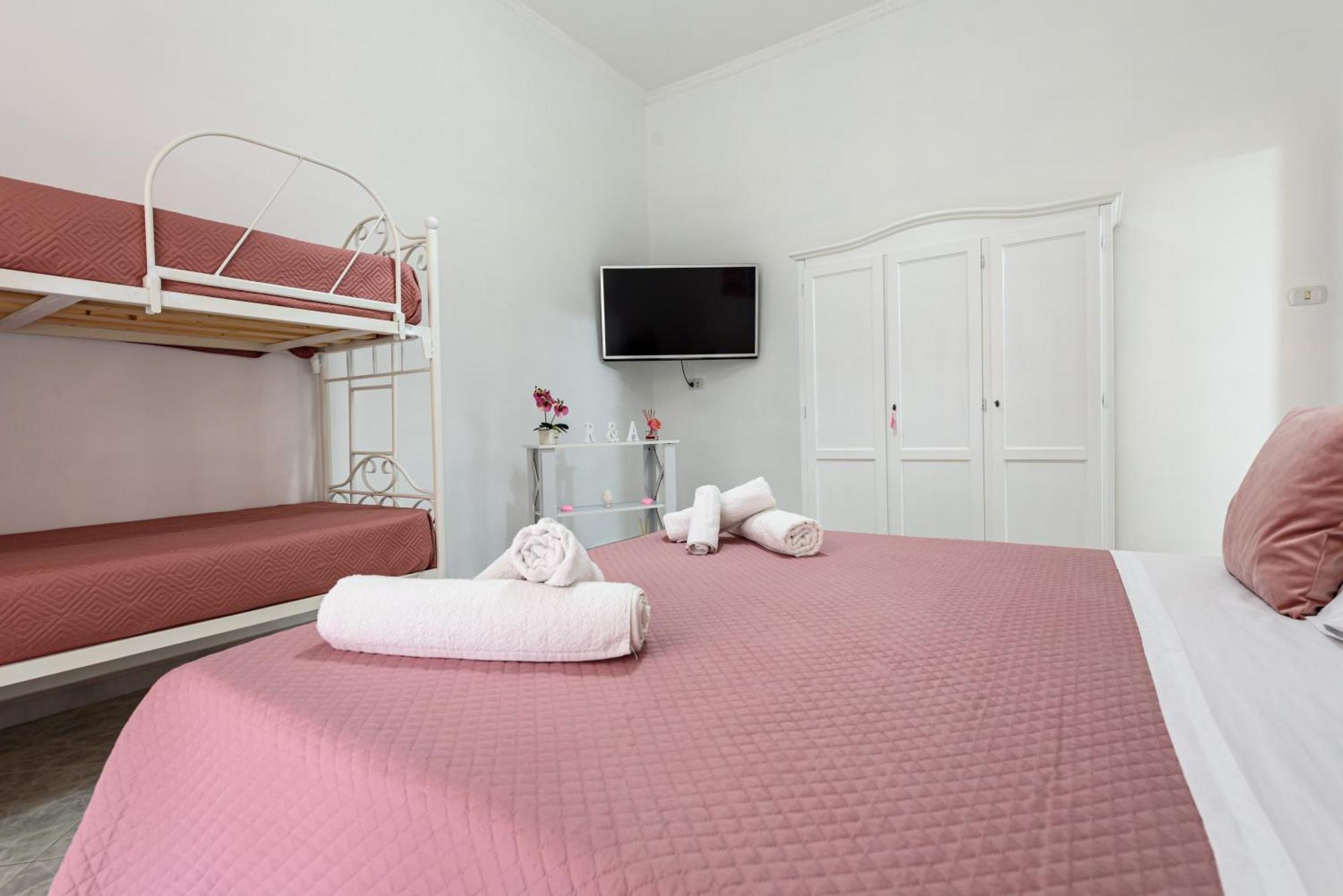 House Raffy & Ary Appartement